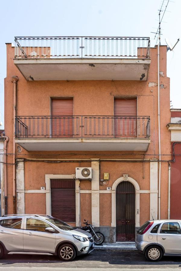 Home Rising Sun - Rooms With Private Bathrooms Catania Exterior photo
